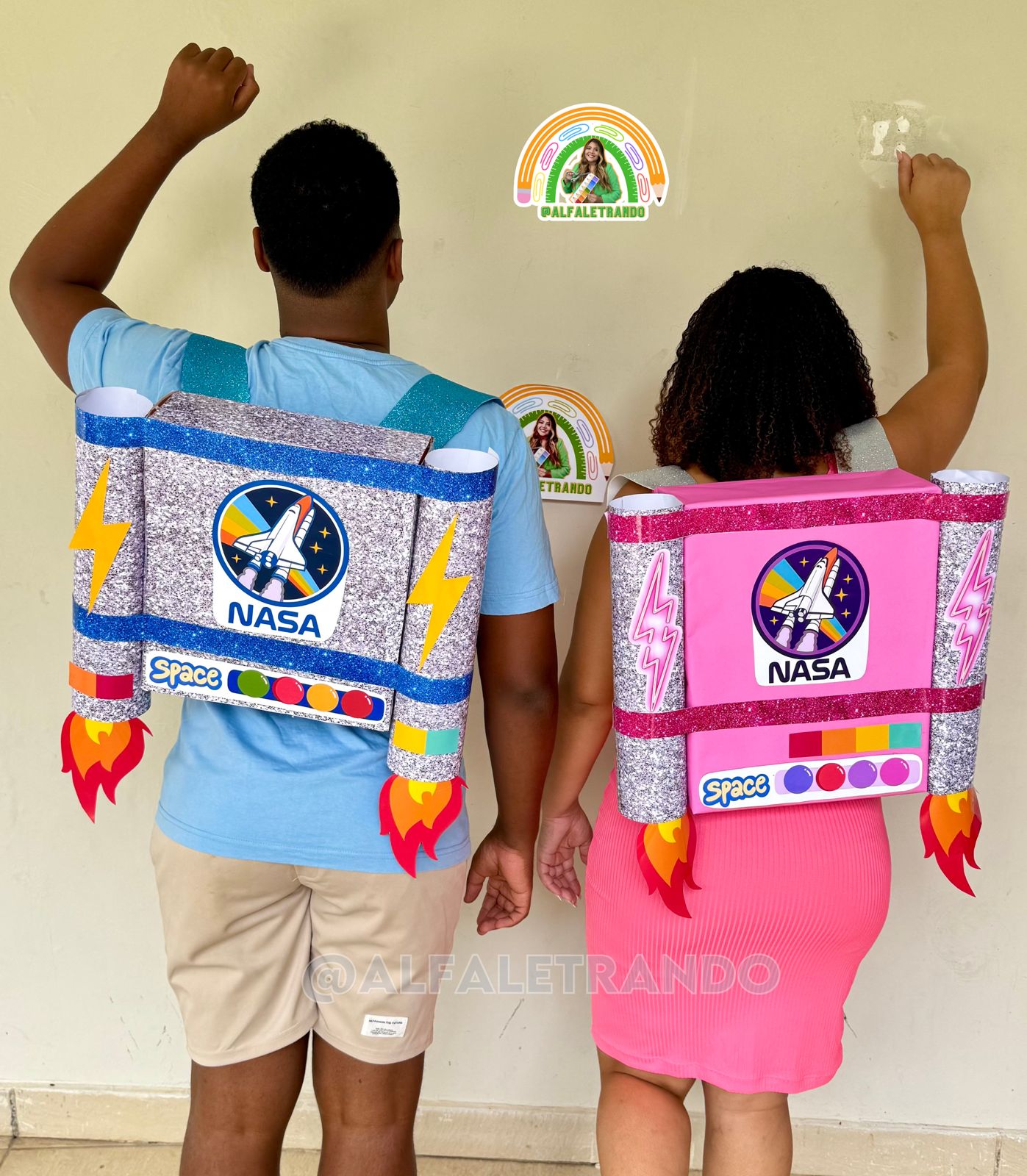 Mochilas malucas astronautas